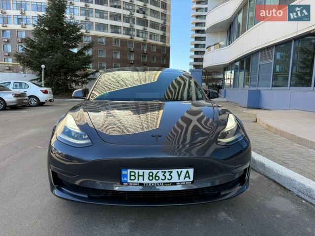 Серый Тесла Модель 3, объемом двигателя 0 л и пробегом 54 тыс. км за 19900 $, фото 3 на Automoto.ua