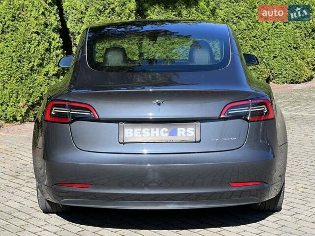 Серый Тесла Модель 3, объемом двигателя 0 л и пробегом 19 тыс. км за 24999 $, фото 5 на Automoto.ua