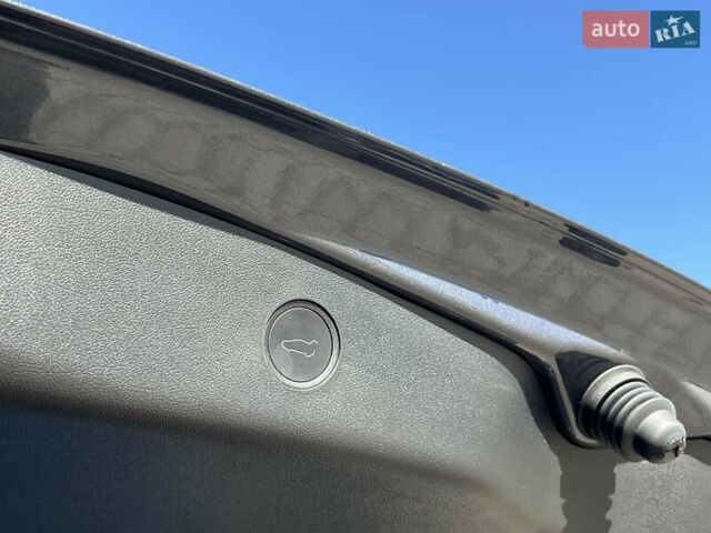 Серый Тесла Модель 3, объемом двигателя 0 л и пробегом 19 тыс. км за 24999 $, фото 35 на Automoto.ua