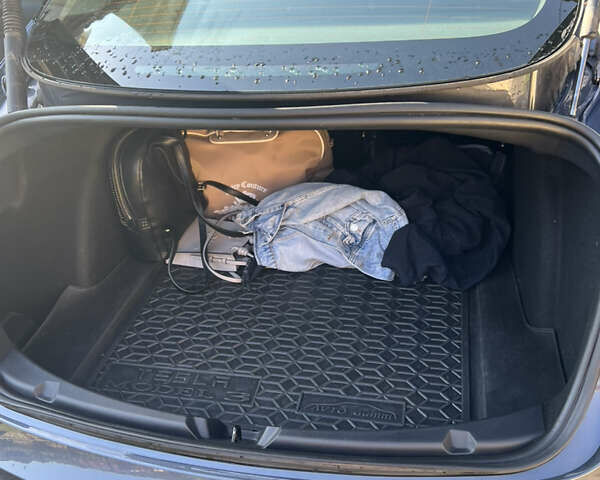 Серый Тесла Модель 3, объемом двигателя 0 л и пробегом 43 тыс. км за 23500 $, фото 8 на Automoto.ua