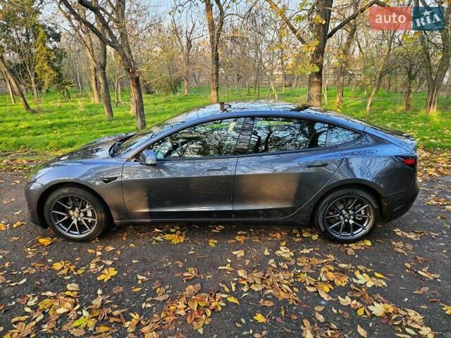 Серый Тесла Модель 3, объемом двигателя 0 л и пробегом 52 тыс. км за 21490 $, фото 11 на Automoto.ua