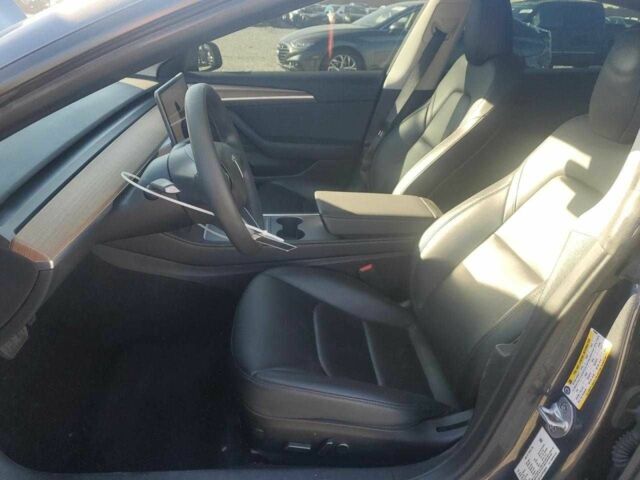 Сірий Тесла Модель 3, об'ємом двигуна 0 л та пробігом 72 тис. км за 4900 $, фото 6 на Automoto.ua