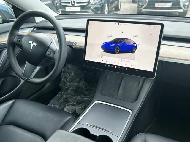 Серый Тесла Модель 3, объемом двигателя 6.3 л и пробегом 11 тыс. км за 20400 $, фото 16 на Automoto.ua