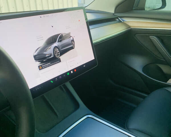 Сірий Тесла Модель 3, об'ємом двигуна 0 л та пробігом 32 тис. км за 21500 $, фото 19 на Automoto.ua