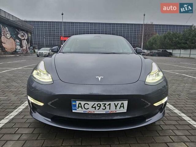 Серый Тесла Модель 3, объемом двигателя 0 л и пробегом 39 тыс. км за 22550 $, фото 13 на Automoto.ua