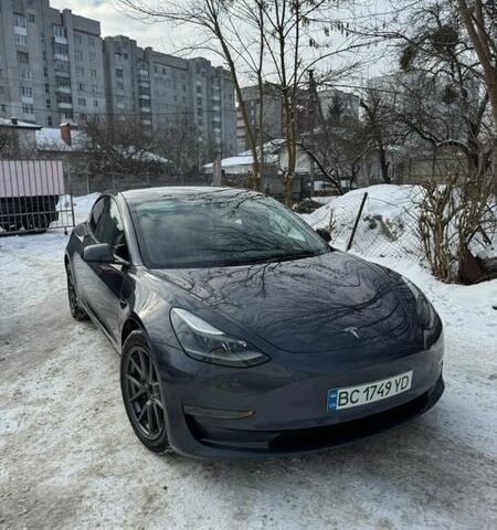 Серый Тесла Модель 3, объемом двигателя 0 л и пробегом 89 тыс. км за 22700 $, фото 1 на Automoto.ua