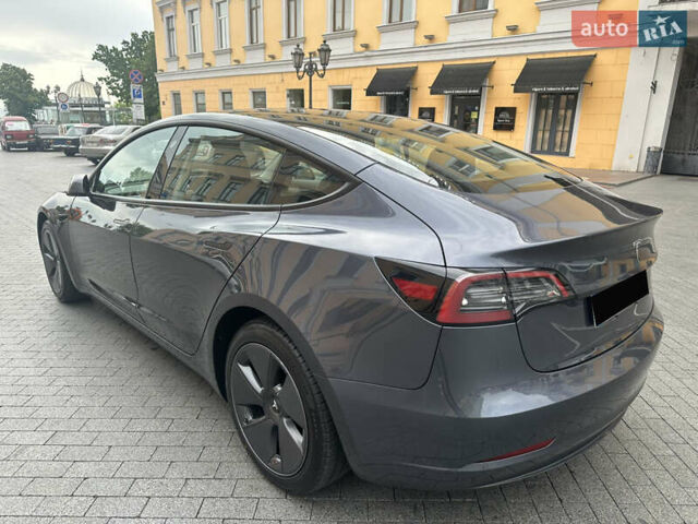 Серый Тесла Модель 3, объемом двигателя 0 л и пробегом 32 тыс. км за 24900 $, фото 5 на Automoto.ua