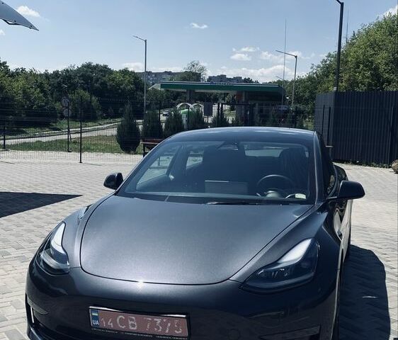 Серый Тесла Модель 3, объемом двигателя 0 л и пробегом 6 тыс. км за 23000 $, фото 1 на Automoto.ua