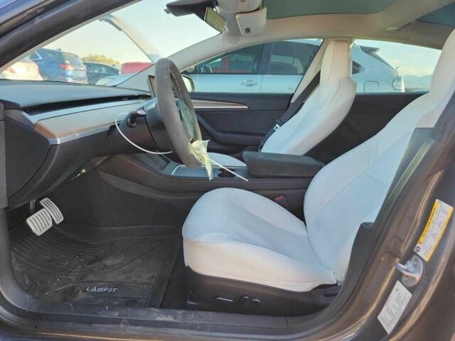 Сірий Тесла Модель 3, об'ємом двигуна 0 л та пробігом 29 тис. км за 9000 $, фото 6 на Automoto.ua