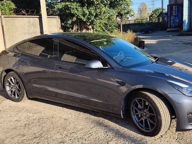 Сірий Тесла Модель 3, об'ємом двигуна 0 л та пробігом 58 тис. км за 19000 $, фото 6 на Automoto.ua