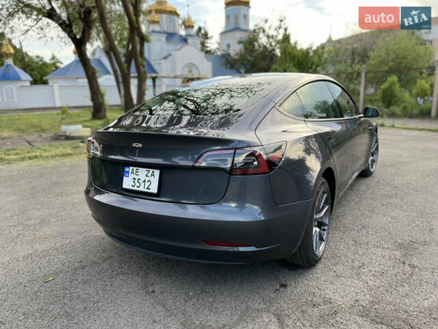 Серый Тесла Модель 3, объемом двигателя 0 л и пробегом 10 тыс. км за 20400 $, фото 7 на Automoto.ua