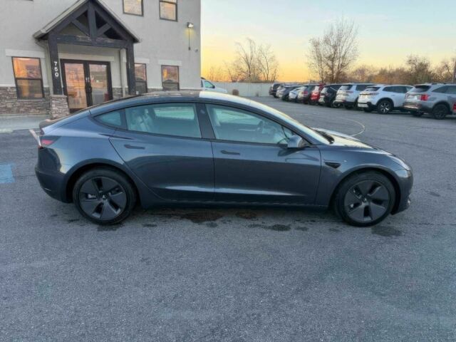 Сірий Тесла Модель 3, об'ємом двигуна 0 л та пробігом 21 тис. км за 4300 $, фото 3 на Automoto.ua