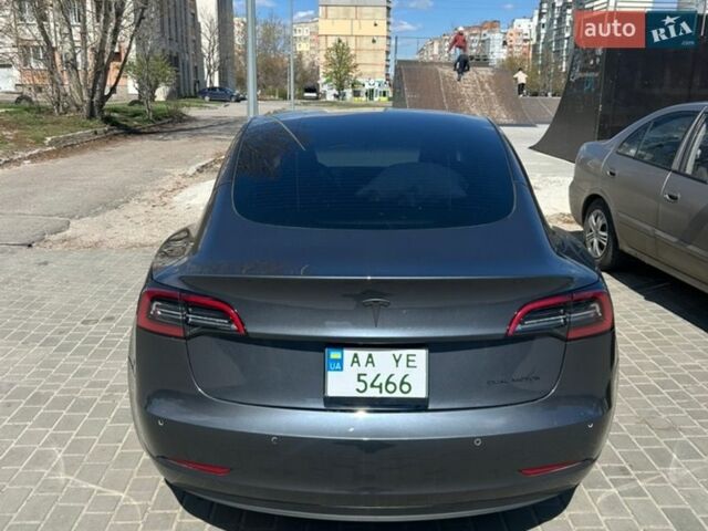 Серый Тесла Модель 3, объемом двигателя 0 л и пробегом 52 тыс. км за 24000 $, фото 9 на Automoto.ua