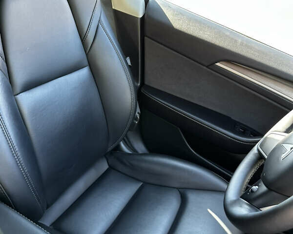 Сірий Тесла Модель 3, об'ємом двигуна 0 л та пробігом 36 тис. км за 20700 $, фото 9 на Automoto.ua