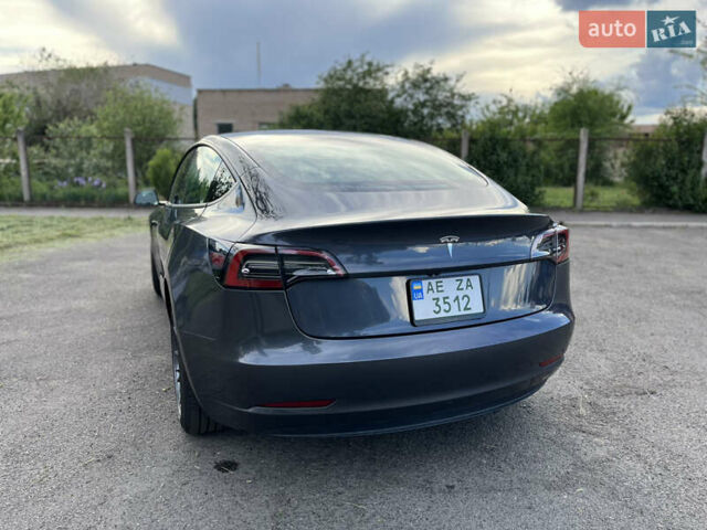 Серый Тесла Модель 3, объемом двигателя 0 л и пробегом 10 тыс. км за 20400 $, фото 8 на Automoto.ua