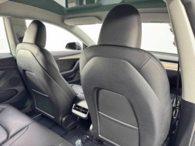 Сірий Тесла Модель 3, об'ємом двигуна 0 л та пробігом 15 тис. км за 9900 $, фото 15 на Automoto.ua