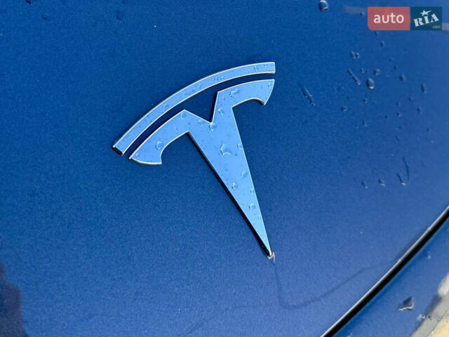 Серый Тесла Модель 3, объемом двигателя 0 л и пробегом 69 тыс. км за 18999 $, фото 18 на Automoto.ua