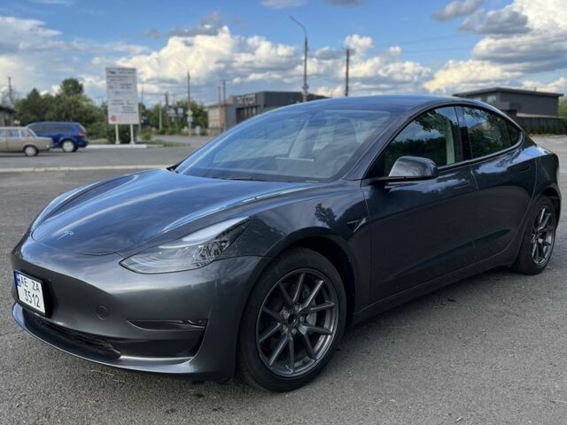 Сірий Тесла Модель 3, об'ємом двигуна 0 л та пробігом 11 тис. км за 20000 $, фото 1 на Automoto.ua