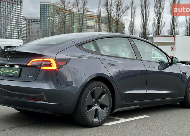 Сірий Тесла Модель 3, об'ємом двигуна 0 л та пробігом 28 тис. км за 26999 $, фото 9 на Automoto.ua