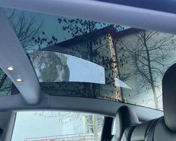 Сірий Тесла Модель 3, об'ємом двигуна 0 л та пробігом 57 тис. км за 22500 $, фото 22 на Automoto.ua