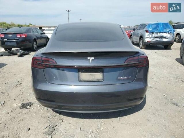 Серый Тесла Модель 3, объемом двигателя 0 л и пробегом 64 тыс. км за 10600 $, фото 5 на Automoto.ua