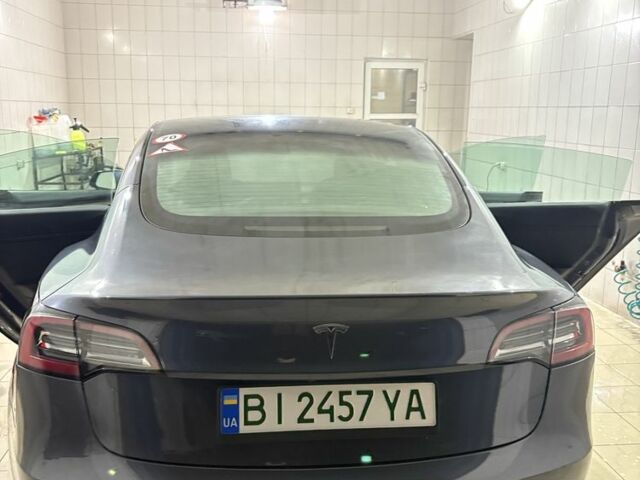 Сірий Тесла Модель 3, об'ємом двигуна 0 л та пробігом 22 тис. км за 23000 $, фото 4 на Automoto.ua