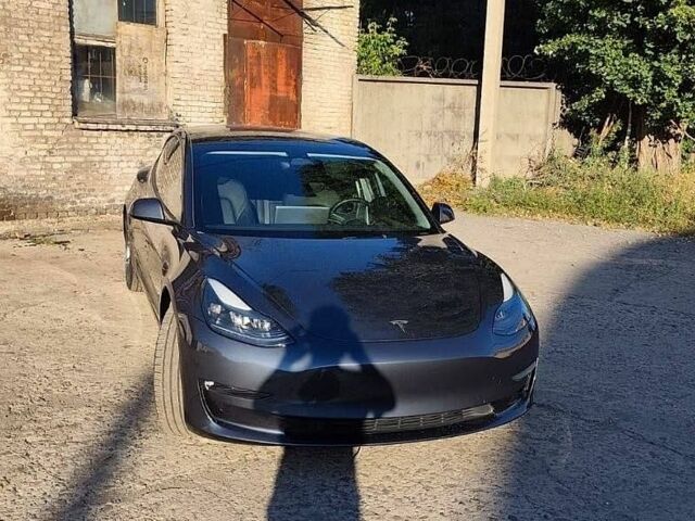 Сірий Тесла Модель 3, об'ємом двигуна 0 л та пробігом 58 тис. км за 19000 $, фото 2 на Automoto.ua