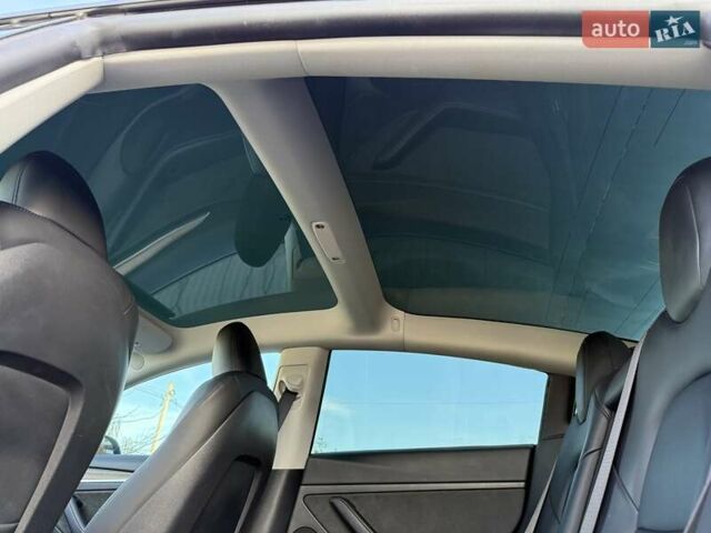 Сірий Тесла Модель 3, об'ємом двигуна 0 л та пробігом 90 тис. км за 21999 $, фото 76 на Automoto.ua