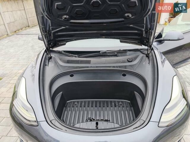 Сірий Тесла Модель 3, об'ємом двигуна 0 л та пробігом 26 тис. км за 20499 $, фото 28 на Automoto.ua