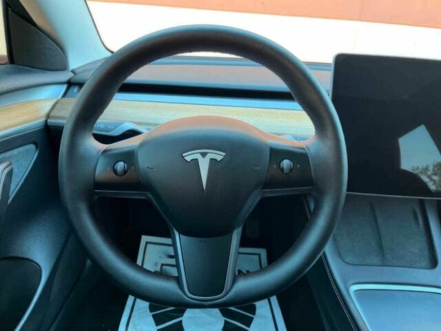 Сірий Тесла Модель 3, об'ємом двигуна 0 л та пробігом 18 тис. км за 11000 $, фото 7 на Automoto.ua