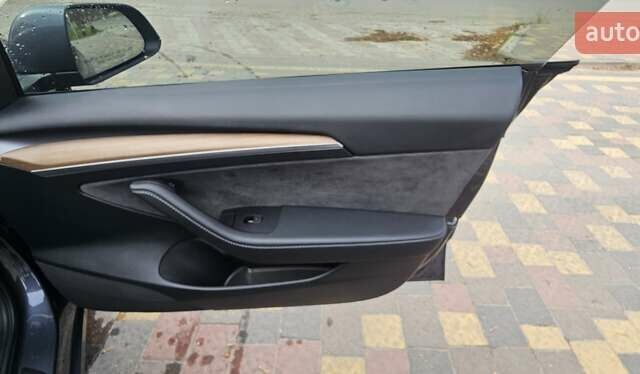 Сірий Тесла Модель 3, об'ємом двигуна 0 л та пробігом 81 тис. км за 22899 $, фото 53 на Automoto.ua