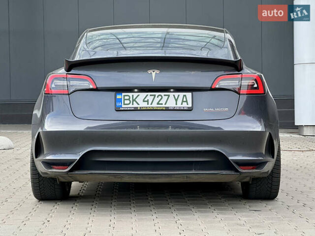 Сірий Тесла Модель 3, об'ємом двигуна 0 л та пробігом 27 тис. км за 24800 $, фото 8 на Automoto.ua
