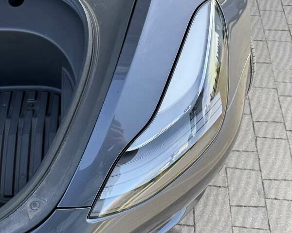 Сірий Тесла Модель 3, об'ємом двигуна 0 л та пробігом 90 тис. км за 21999 $, фото 92 на Automoto.ua