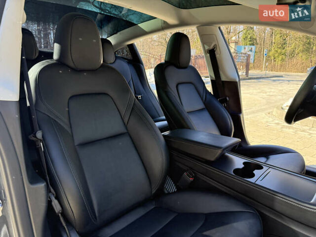 Серый Тесла Модель 3, объемом двигателя 0 л и пробегом 42 тыс. км за 19800 $, фото 33 на Automoto.ua