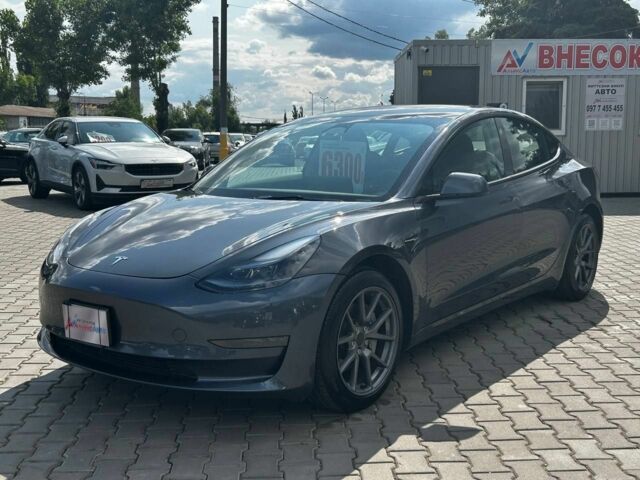 Серый Тесла Модель 3, объемом двигателя 6.3 л и пробегом 11 тыс. км за 20400 $, фото 2 на Automoto.ua