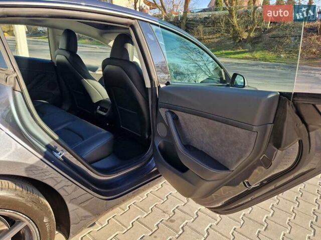 Сірий Тесла Модель 3, об'ємом двигуна 0 л та пробігом 13 тис. км за 23500 $, фото 37 на Automoto.ua