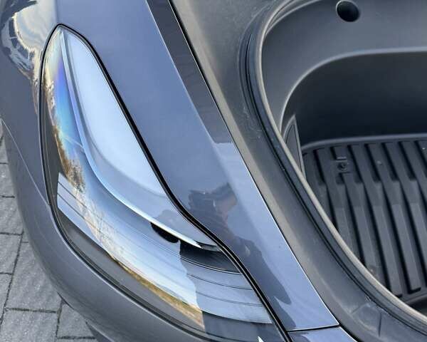 Сірий Тесла Модель 3, об'ємом двигуна 0 л та пробігом 90 тис. км за 21999 $, фото 93 на Automoto.ua