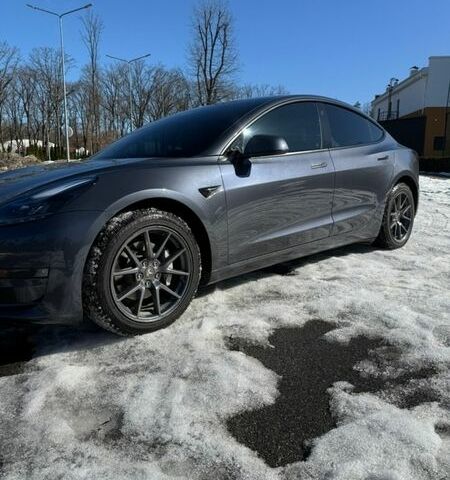 Сірий Тесла Модель 3, об'ємом двигуна 0 л та пробігом 33 тис. км за 20000 $, фото 4 на Automoto.ua