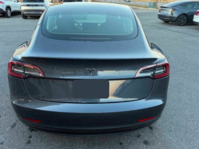 Сірий Тесла Модель 3, об'ємом двигуна 0 л та пробігом 21 тис. км за 4300 $, фото 5 на Automoto.ua