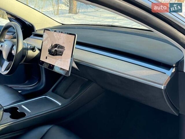 Сірий Тесла Модель 3, об'ємом двигуна 0 л та пробігом 106 тис. км за 18900 $, фото 20 на Automoto.ua