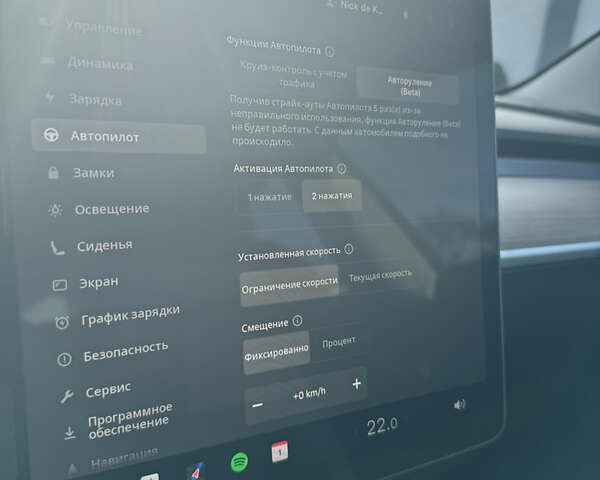 Серый Тесла Модель 3, объемом двигателя 0 л и пробегом 16 тыс. км за 25300 $, фото 7 на Automoto.ua