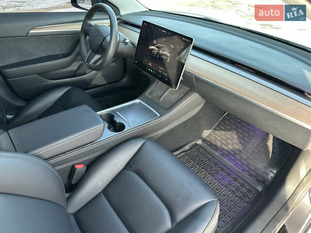 Серый Тесла Модель 3, объемом двигателя 0 л и пробегом 23 тыс. км за 23800 $, фото 12 на Automoto.ua