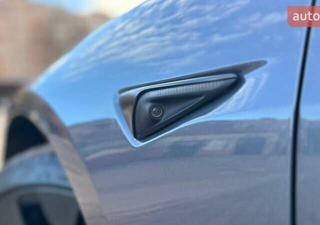 Серый Тесла Модель 3, объемом двигателя 0 л и пробегом 38 тыс. км за 25750 $, фото 7 на Automoto.ua