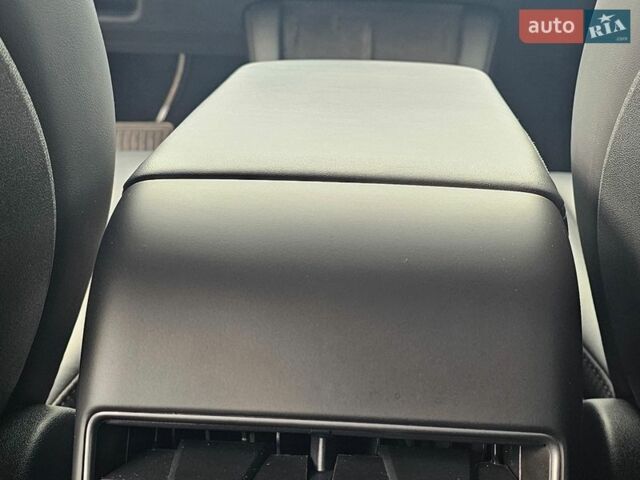 Сірий Тесла Модель 3, об'ємом двигуна 0 л та пробігом 81 тис. км за 21299 $, фото 42 на Automoto.ua