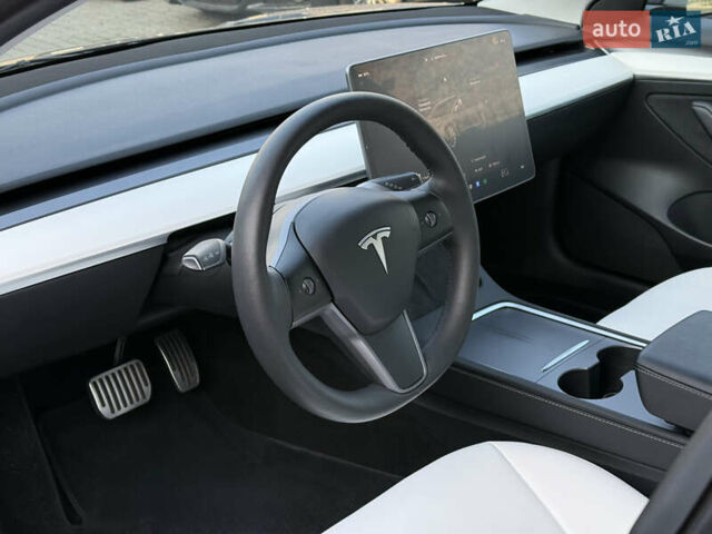 Сірий Тесла Модель 3, об'ємом двигуна 0 л та пробігом 71 тис. км за 19900 $, фото 4 на Automoto.ua