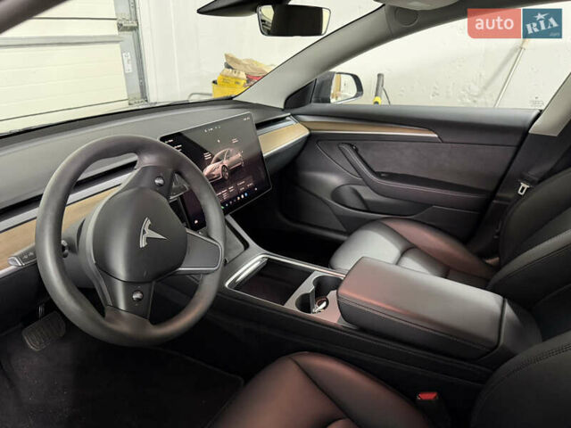 Сірий Тесла Модель 3, об'ємом двигуна 0 л та пробігом 42 тис. км за 21500 $, фото 4 на Automoto.ua