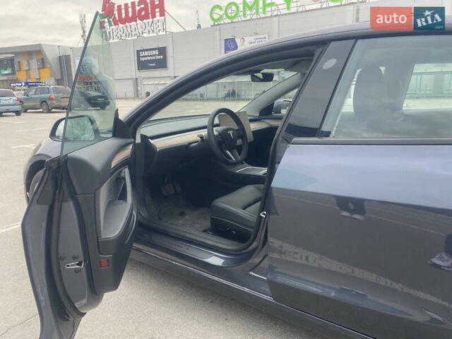 Сірий Тесла Модель 3, об'ємом двигуна 0 л та пробігом 30 тис. км за 22500 $, фото 13 на Automoto.ua