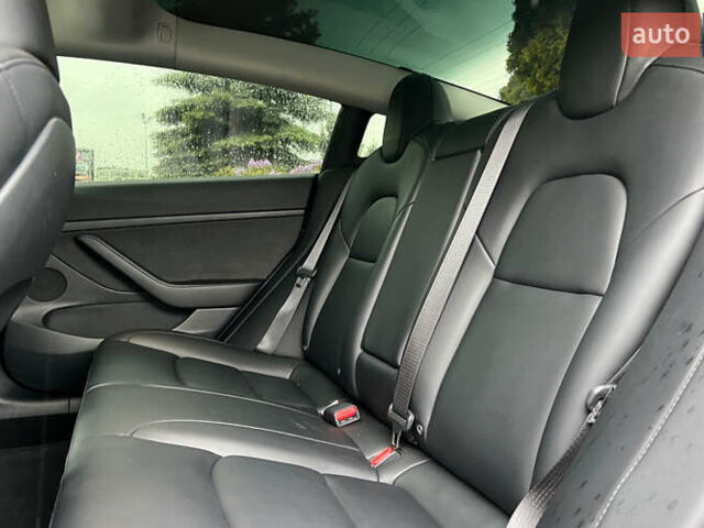 Сірий Тесла Модель 3, об'ємом двигуна 0 л та пробігом 17 тис. км за 26999 $, фото 10 на Automoto.ua