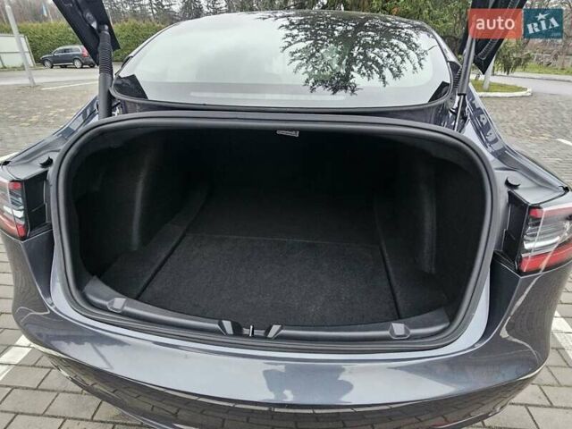 Серый Тесла Модель 3, объемом двигателя 0 л и пробегом 39 тыс. км за 22550 $, фото 19 на Automoto.ua