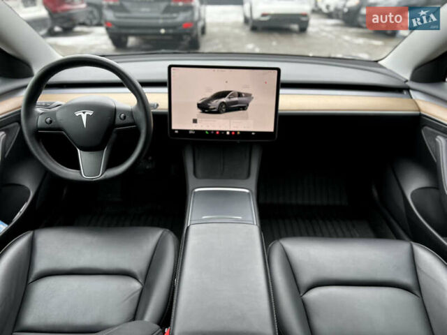 Серый Тесла Модель 3, объемом двигателя 0 л и пробегом 22 тыс. км за 24900 $, фото 8 на Automoto.ua